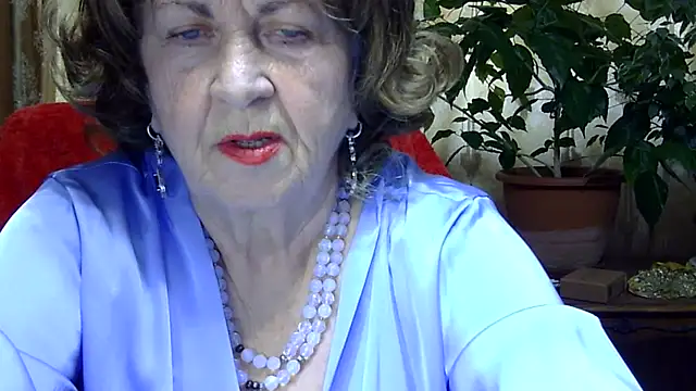 Emma52610 Live XXX-Chat