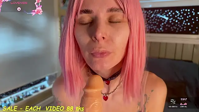 SandyChris Chat XXX live