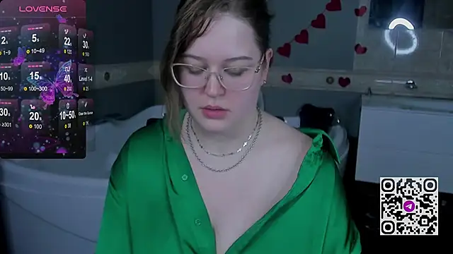 HelenHartt Adlı Modelin Canlı XXX Sohbeti