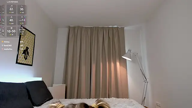 Chat +18 de TiffinyMergist ao vivo