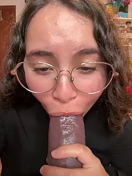 Sweet_sully__ Webcam show