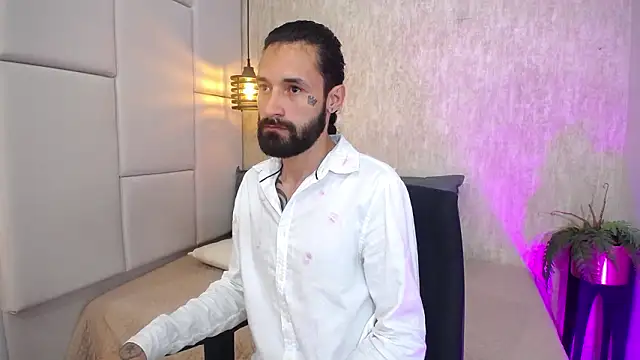 Hisoka_011 Adlı Modelin Canlı XXX Sohbeti