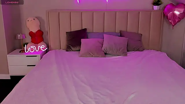 Ella_Burns: онлайн-секс-чат