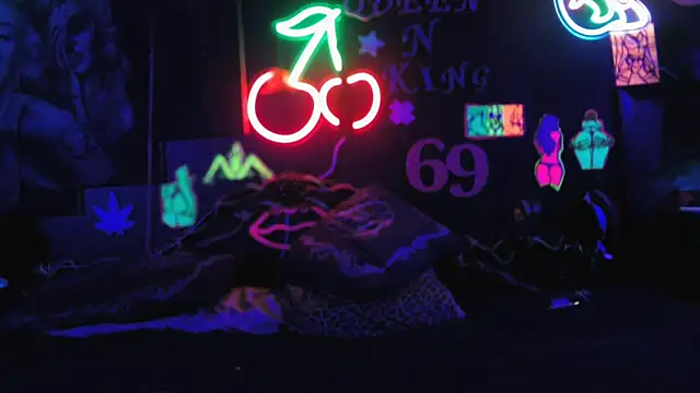 Czat XXX na żywo – DaddyAndSplashQueen