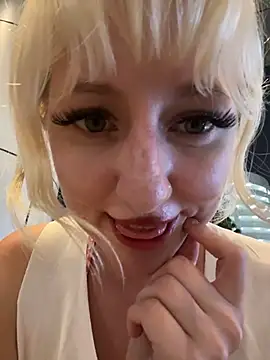 Онлайн чат XXX RonnieKiss