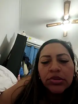 Онлайн чат XXX violetpolo