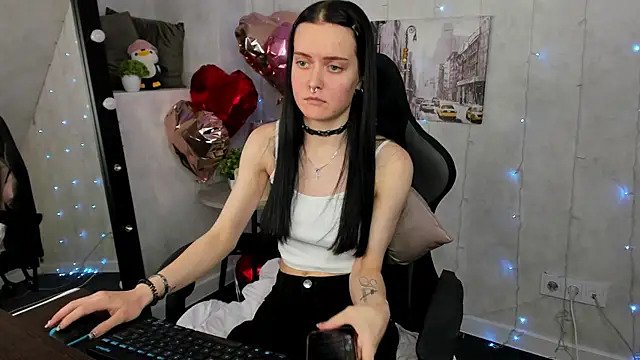 Kessi_Millisis' Live XXX Chat