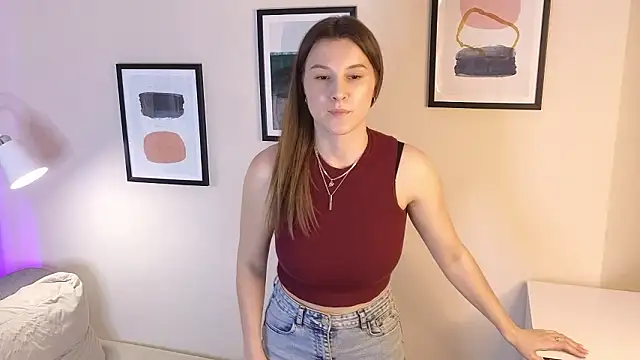 XXX chat uživo modela Mili_Gernat