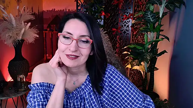 UnaTerra's Live XXX Chat