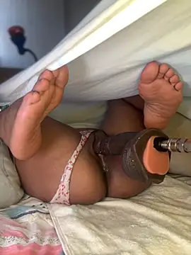 ROUSSH Live XXX Chat