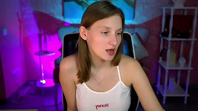 Sembang XXX Secara Langsung EllaHorton