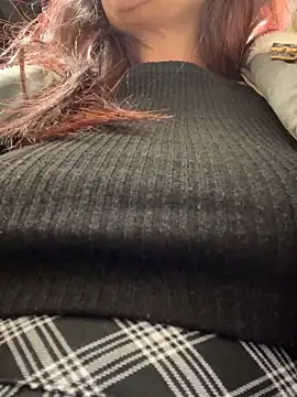 NataKitten Adlı Modelin Canlı XXX Sohbeti