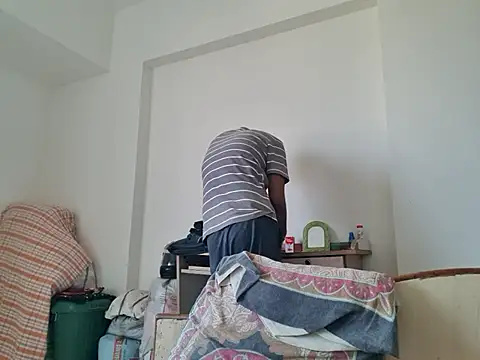 Chat XXX en directo de young-hairy-jon