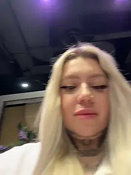 Chat XXX ao vivo de Chiibi