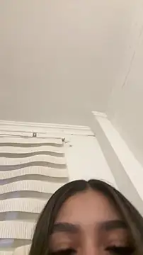 LunaBaker-1's Live XXX Chat