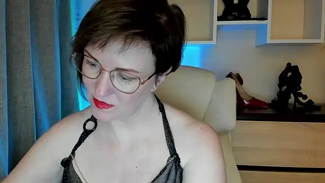 feliziaDesire: онлайн-секс-чат