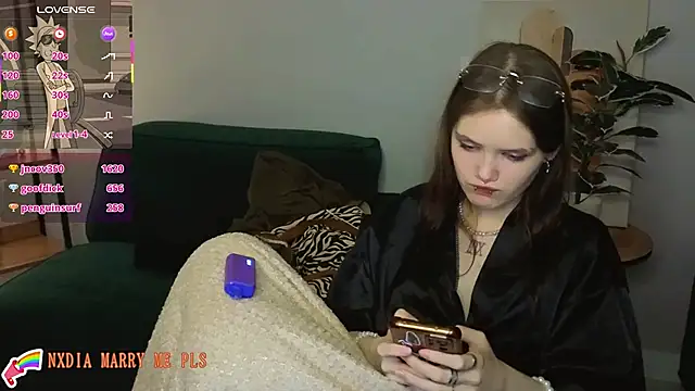 Dilara_xBaby: онлайн-секс-чат