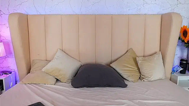 BambiRoses: онлайн-секс-чат