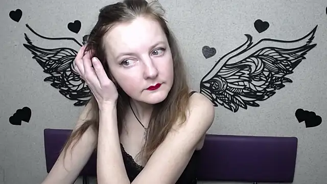 MeganPirs: онлайн-секс-чат