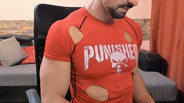 Онлайн чат XXX HotHunkTrainer