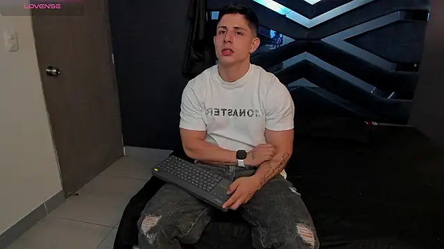 Živý XXX chat Johan_Williams_07