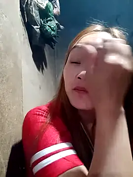 yula-bi's Live XXX Chat