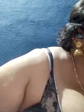 tamilthanushri Live XXX-chat