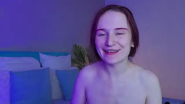 L1ittle_kitty_ Adlı Modelin Canlı XXX Sohbeti