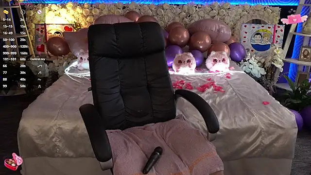 FoxyShy: онлайн-секс-чат