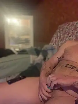 Ldnick69 élő XXX-chatje