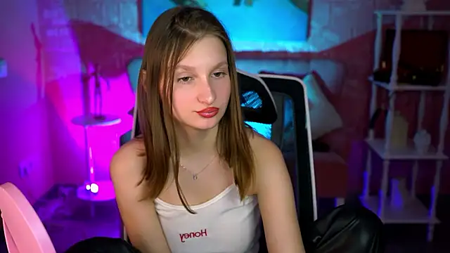 Chatroom XXX en direct de EllaHorton