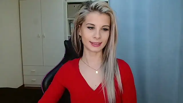 KristineGlow Chat XXX in diretta