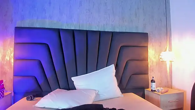 Maya_curvy Chat XXX in diretta