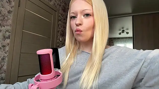 JeneeBIanks Chat XXX in diretta