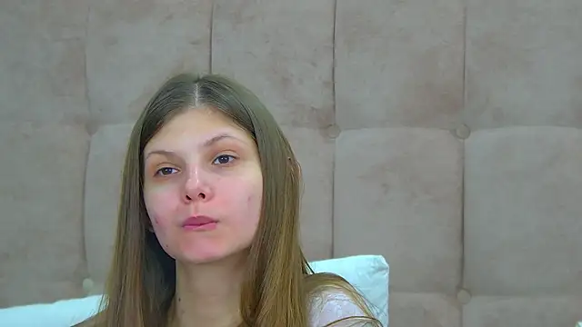 AudreyBarlow Chat XXX in diretta