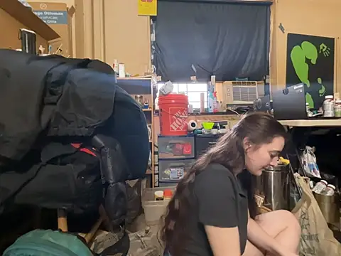 Snowbunnycake_131 লাইভ XXX চ্যাট