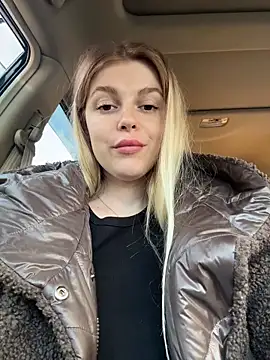 XXX chat uživo modela HarrietDart