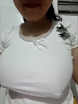 Shine_MaiのライブXXXチャット