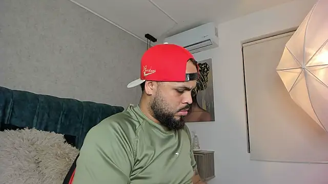 Chat XXX en directo de Harrishairy