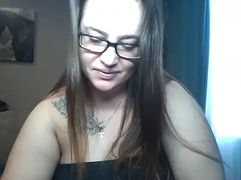 karina160000 Adlı Modelin Canlı XXX Sohbeti