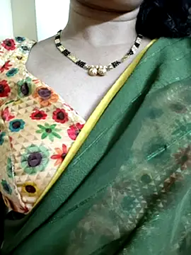 anuradha1432 Adlı Modelin Web Kamerası Şovu