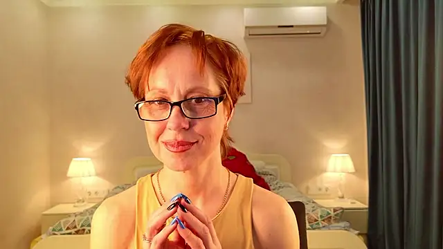 LioraWeiss live XXX chat