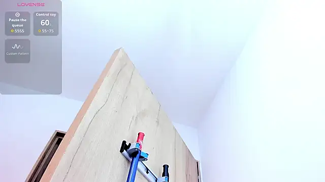 Kenia_Storm Live XXX-chat