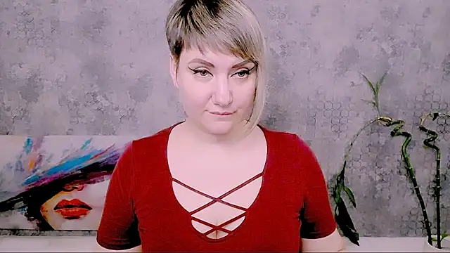 Djullia 라이브 XXX 채팅