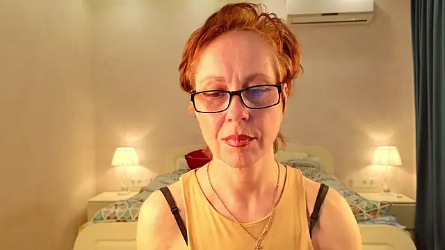 Онлайн чат XXX LioraWeiss