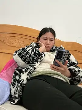 daaqnn Show in webcam