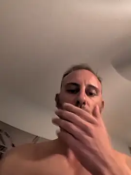 gwebb8000 Webcam Show