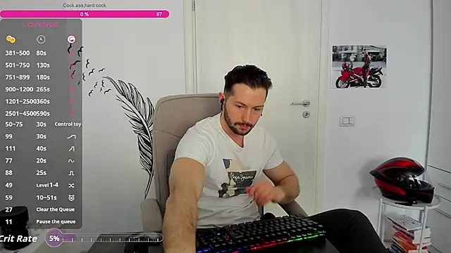 ZackFraser Adlı Modelin Canlı XXX Sohbeti