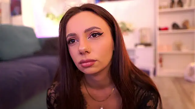 XXX chat uživo modela Aisha_Bee