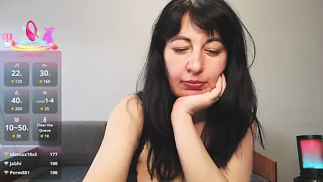 VictoriaVeya élő XXX-chatje